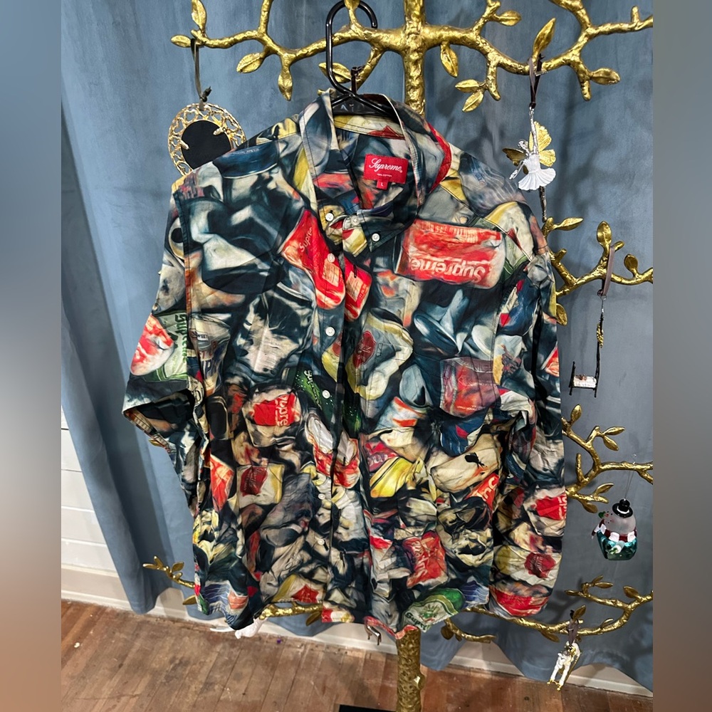 L Supreme multi color casual bottom down shirt